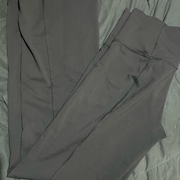 Lululemon black Tall groove 8 - Picture 3 of 3